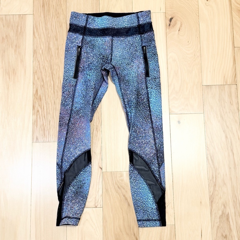 LIKE NEW Lululemon Women’s Inspire Tight II